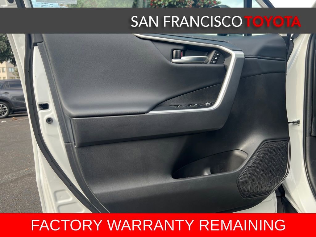 Used 2023 Toyota RAV4 Limited image 40