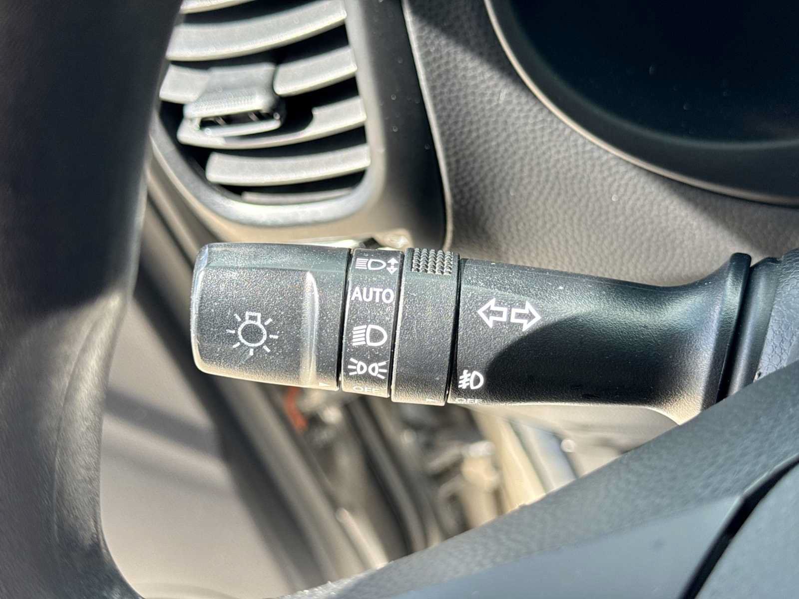Used 2018 Kia Soul + FWD image 25