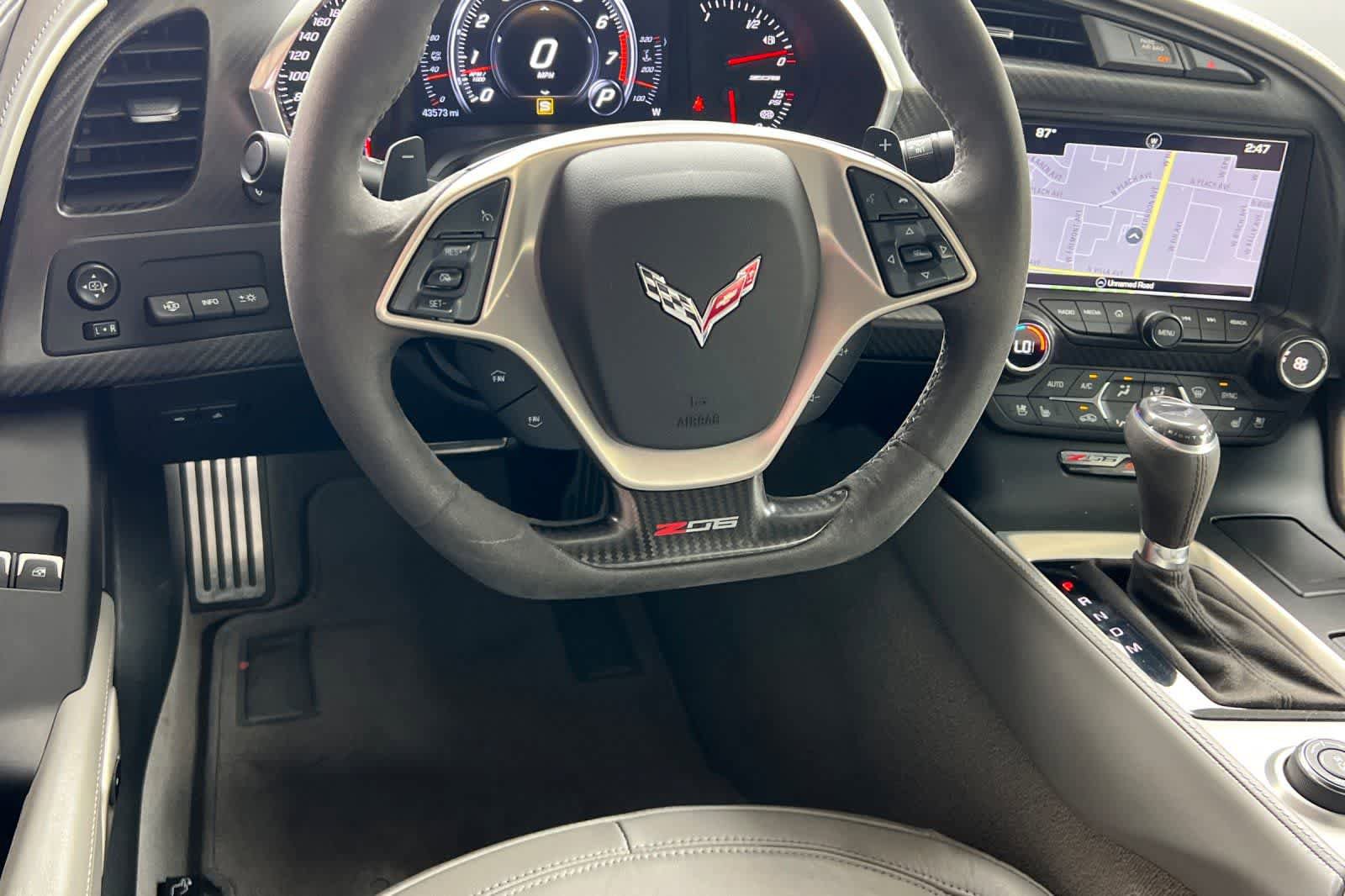 Used 2018 Chevrolet Corvette Z06 RWD image 16