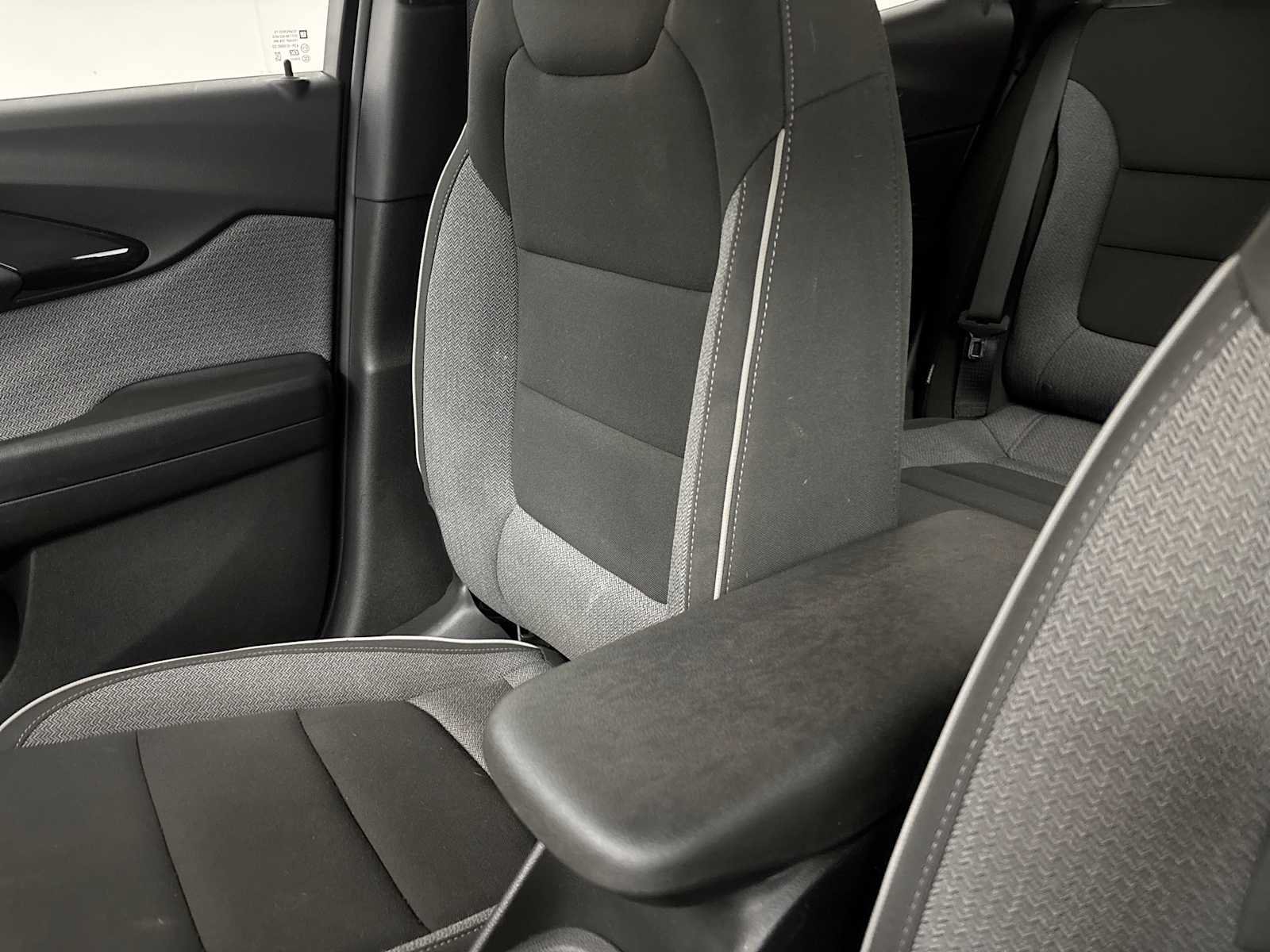 Used 2021 Chevrolet TrailBlazer LS AWD/4WD image 22