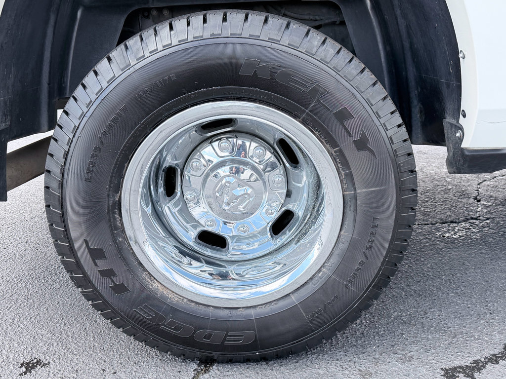 Used 2019 RAM 3500 Laramie image 36
