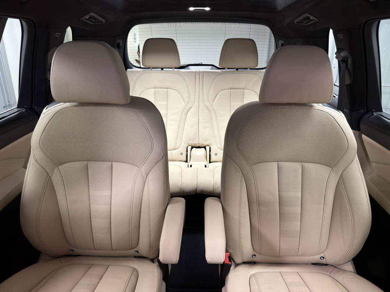 Used 2021 BMW X7 xDrive40i w/ Executive Package AWD/4WD image 33