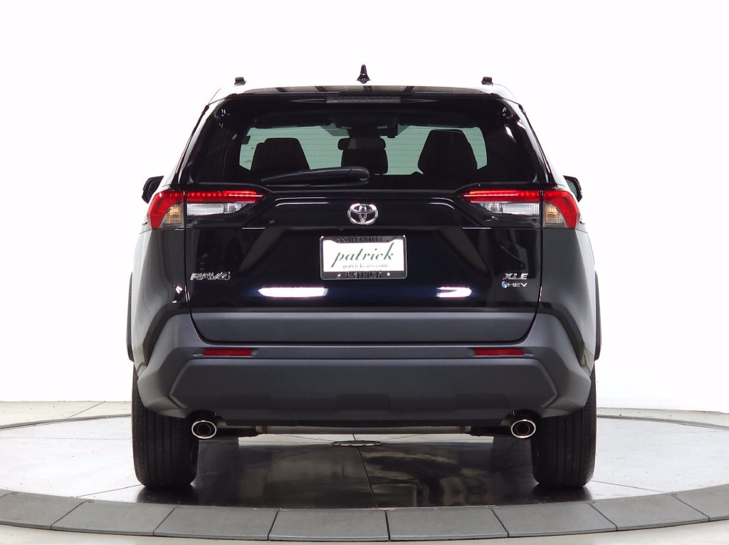 Used 2025 Toyota RAV4 XLE Premium w/ Weather Package AWD/4WD image 4