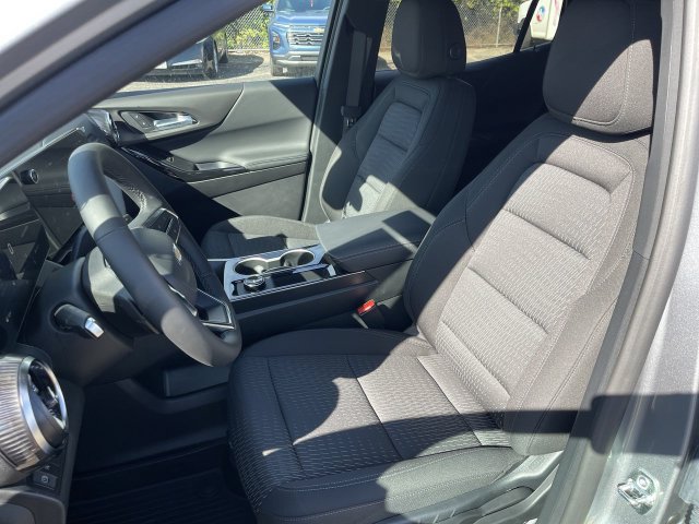 New 2027 Chevrolet Equinox LT w/ LPO, Floor Liner Package FWD image 11