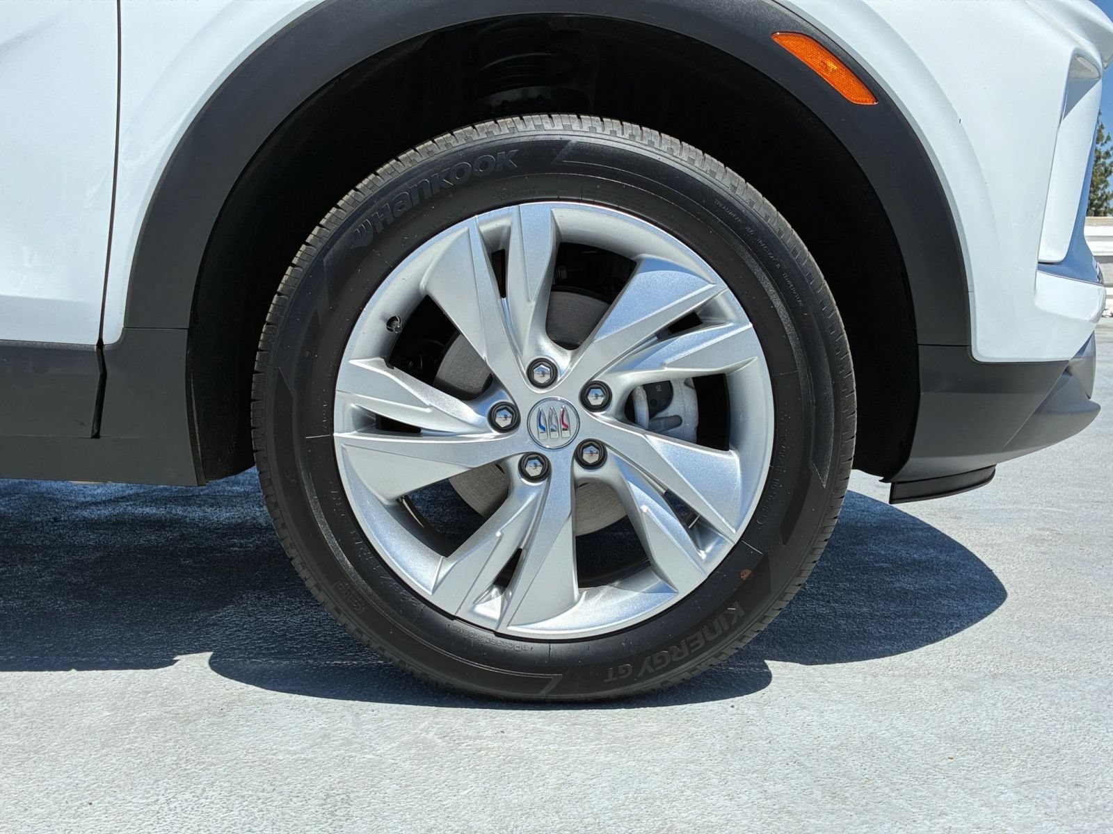 Used 2025 Buick Encore GX Preferred AWD/4WD image 28