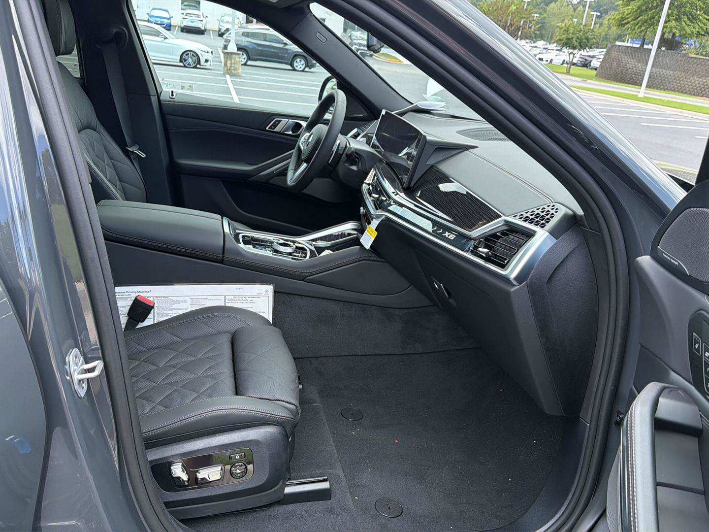 New 2027 BMW X6 xDrive40i w/ Executive Package AWD/4WD image 14