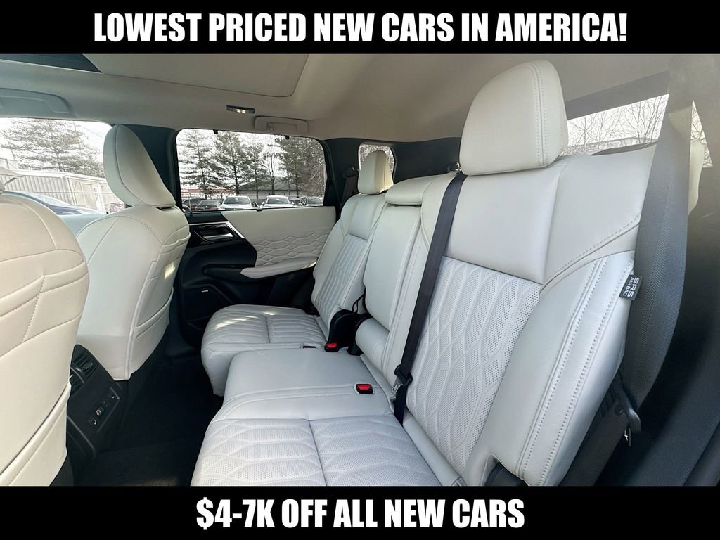 New 2026 Mitsubishi Outlander SEL image 27