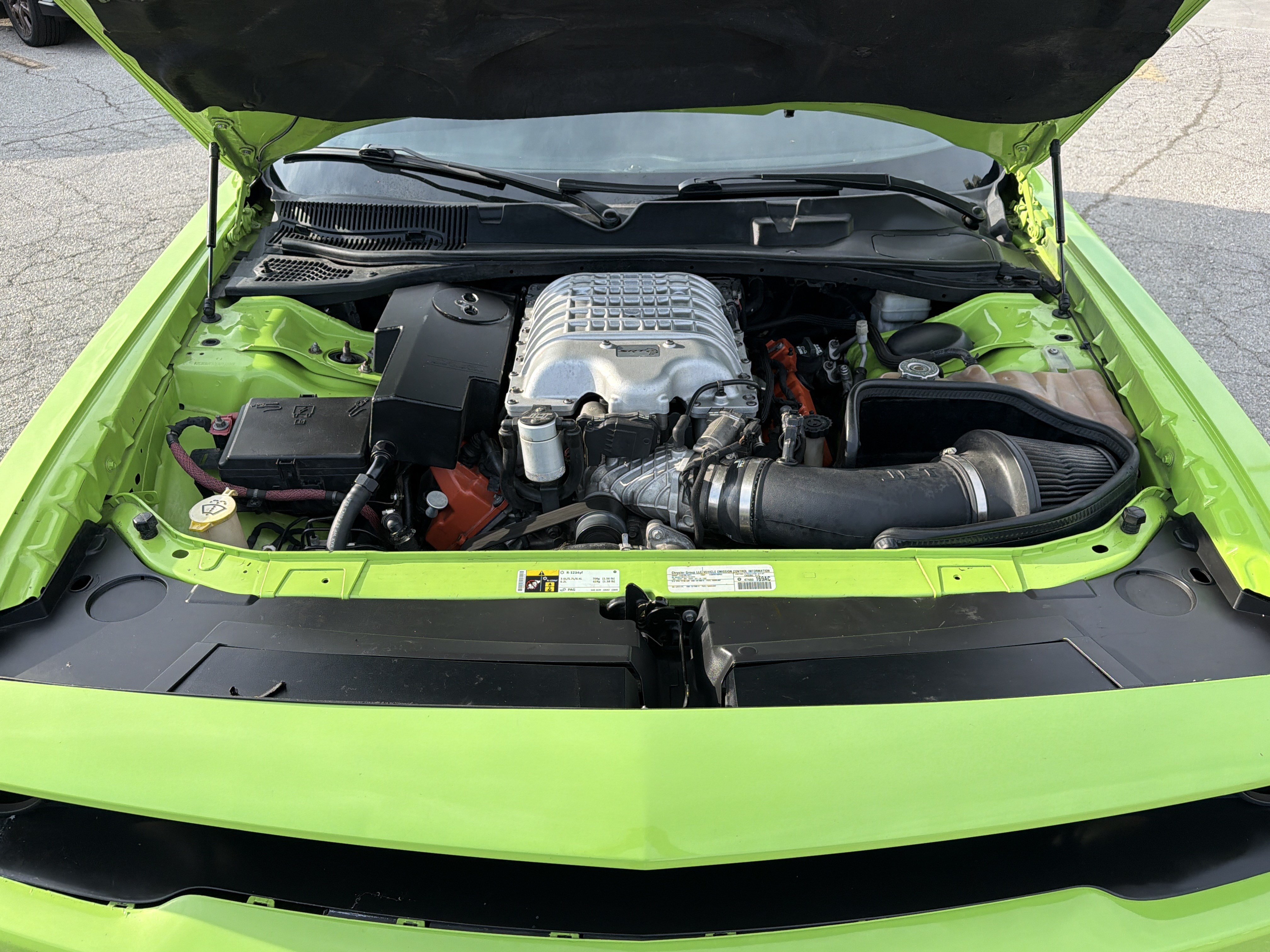 Used 2015 Dodge Challenger SRT Hellcat RWD image 9