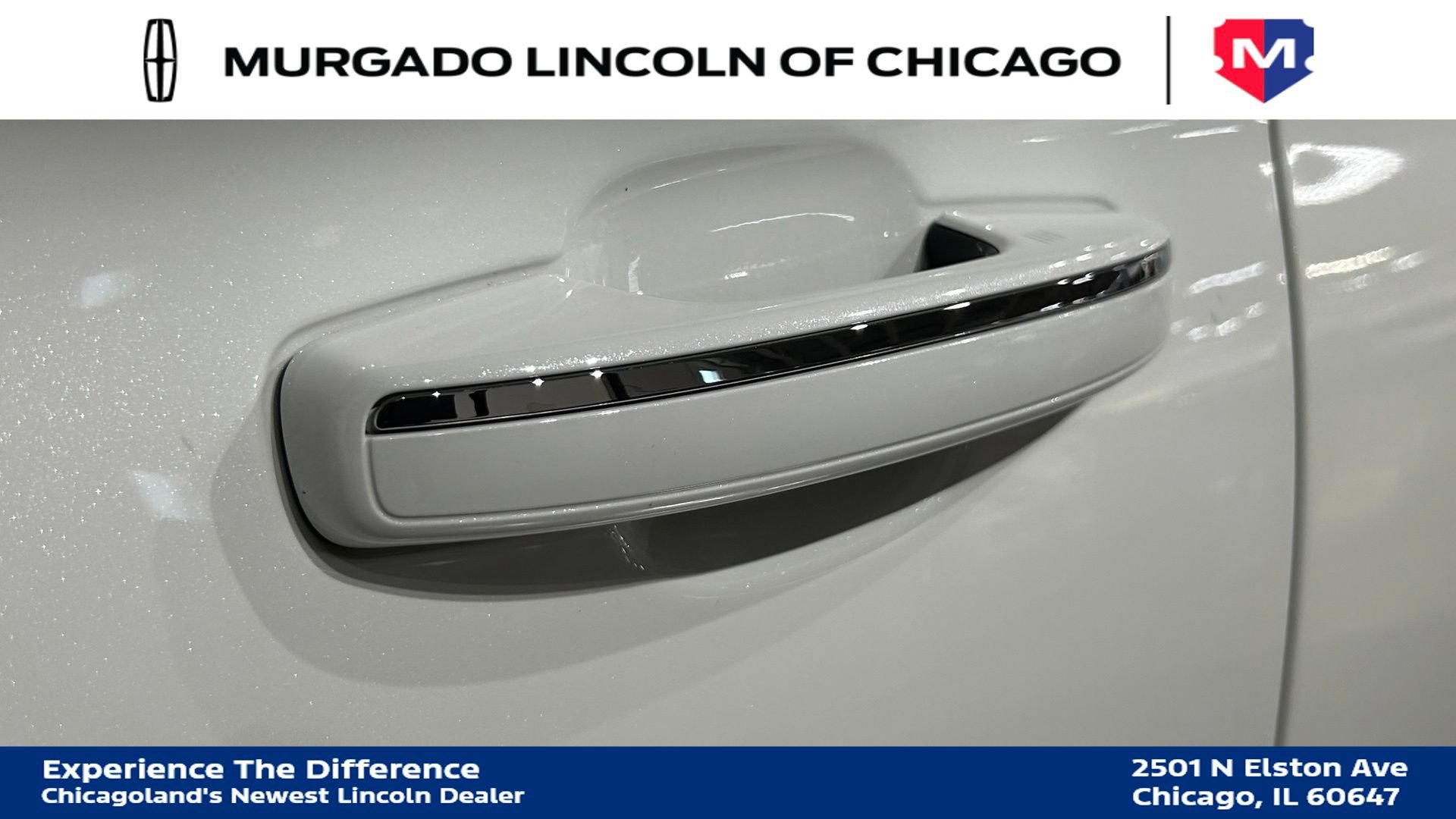 Certified 2024 Lincoln Navigator Reserve AWD/4WD image 16