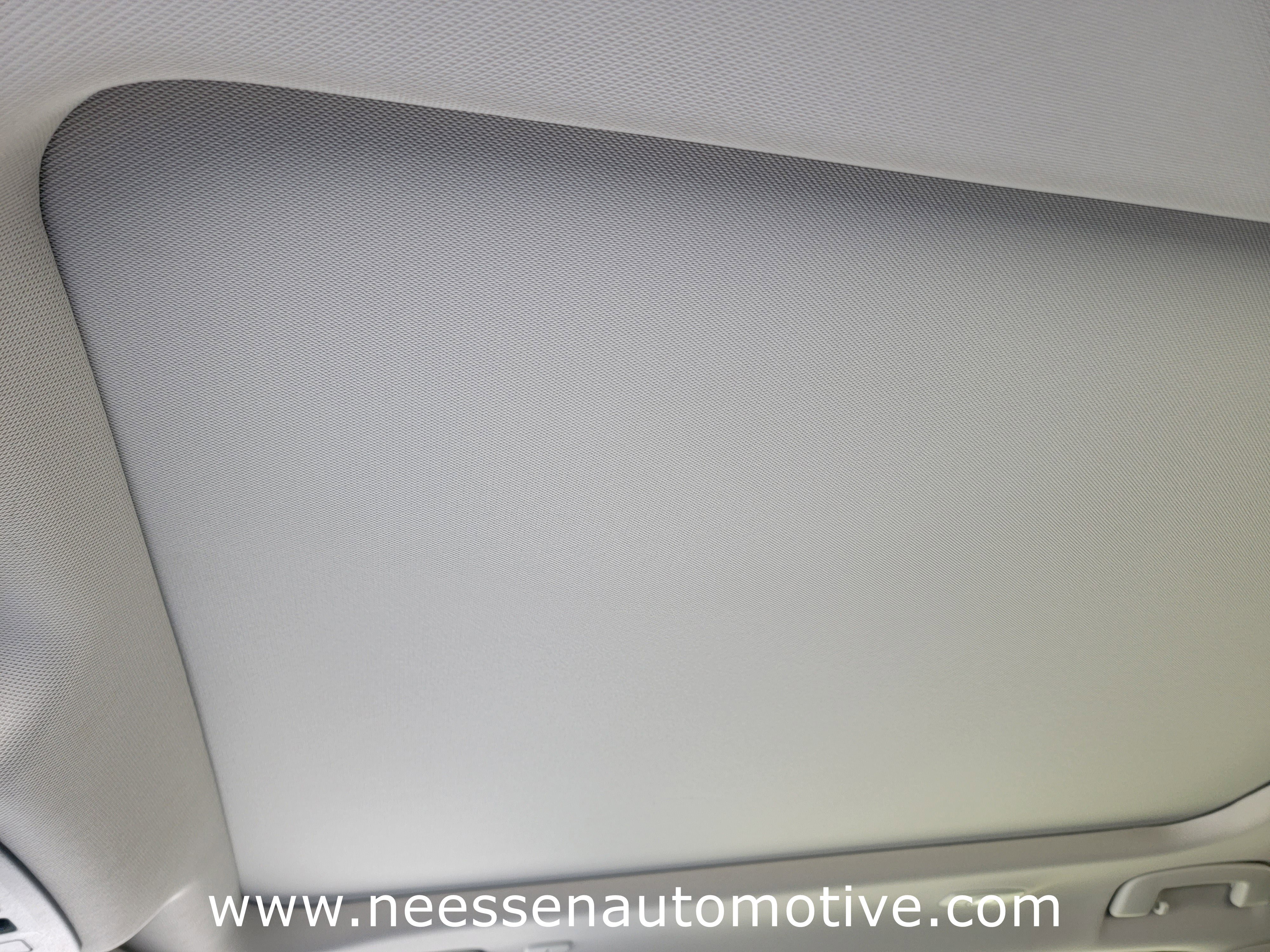 Used 2024 Nissan Rogue SV w/ SV Premium Package image 28