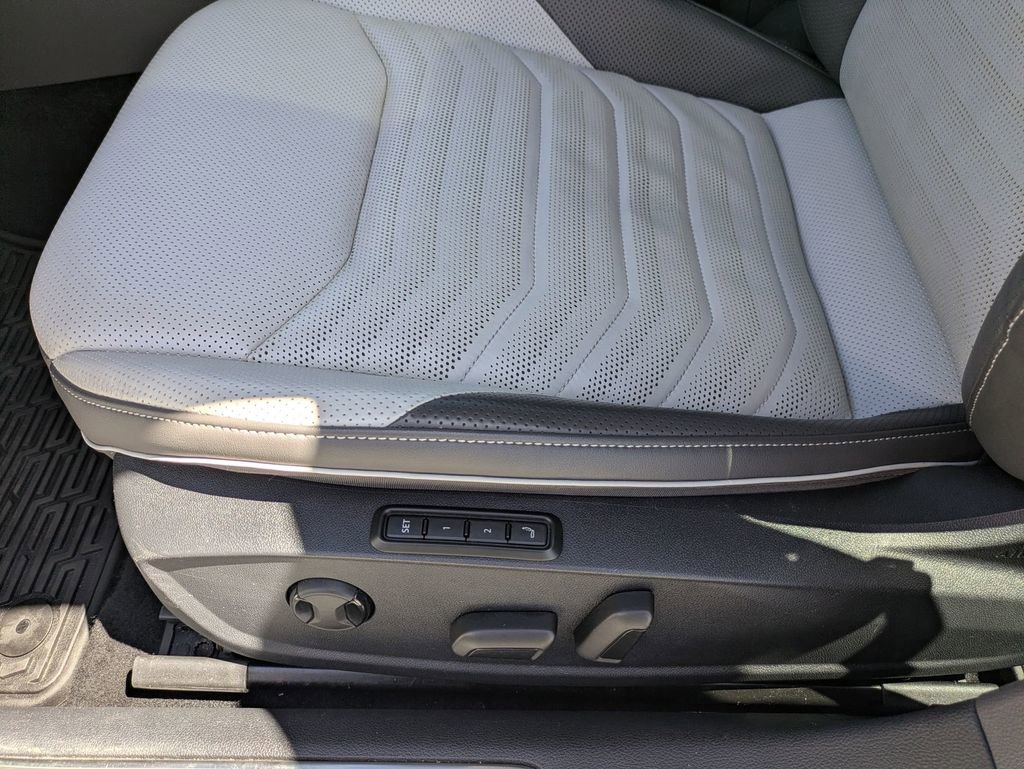 Used 2023 Volkswagen Arteon SEL Premium AWD/4WD image 14