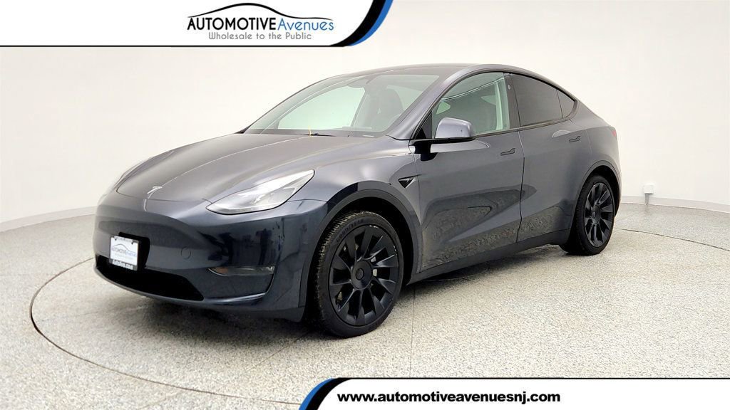 Used 2025 Tesla Model Y Long Range image 1