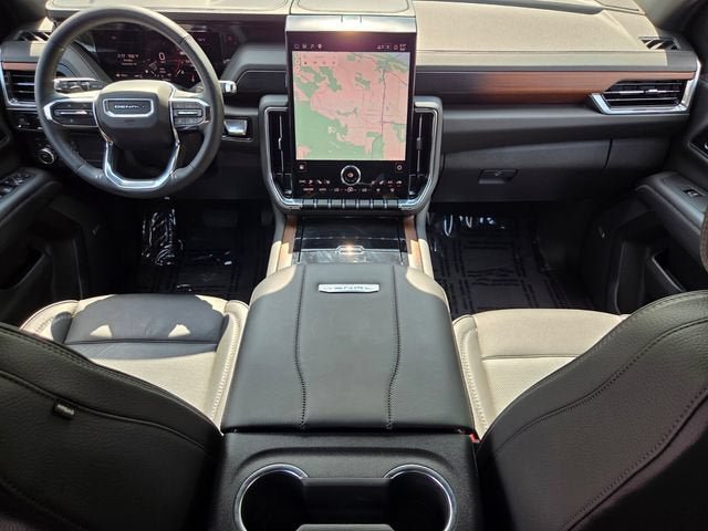 Used 2026 GMC Yukon Denali AWD/4WD image 17