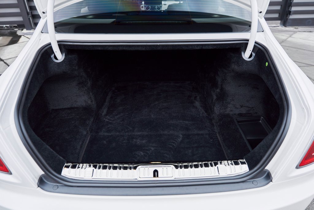 Used 2019 Rolls-Royce Ghost image 17