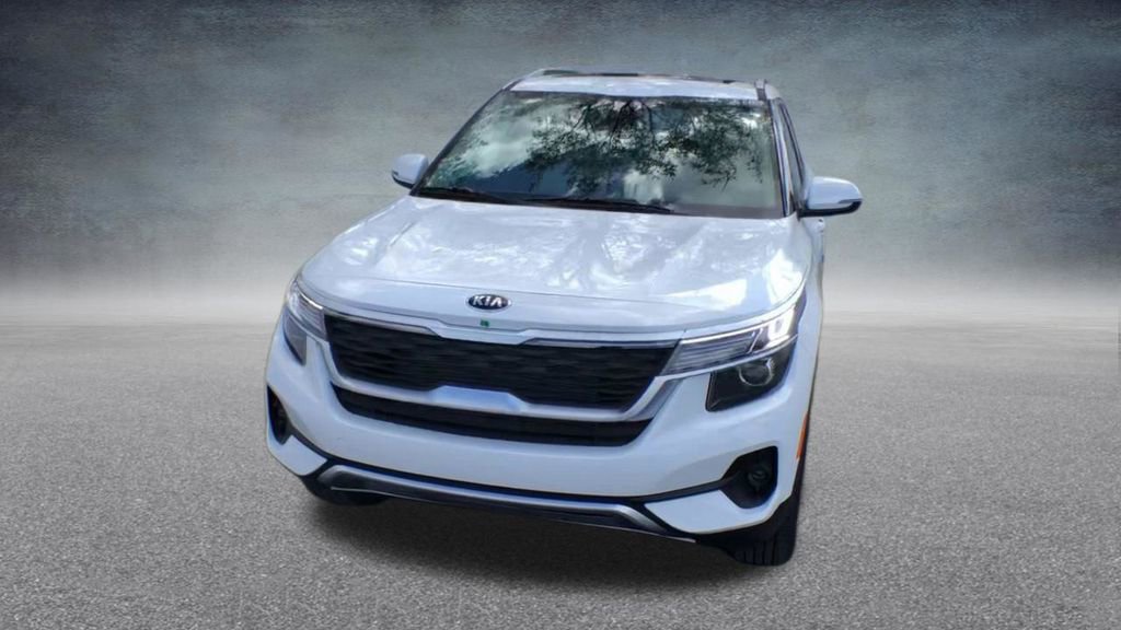 Used 2021 Kia Seltos EX image 7