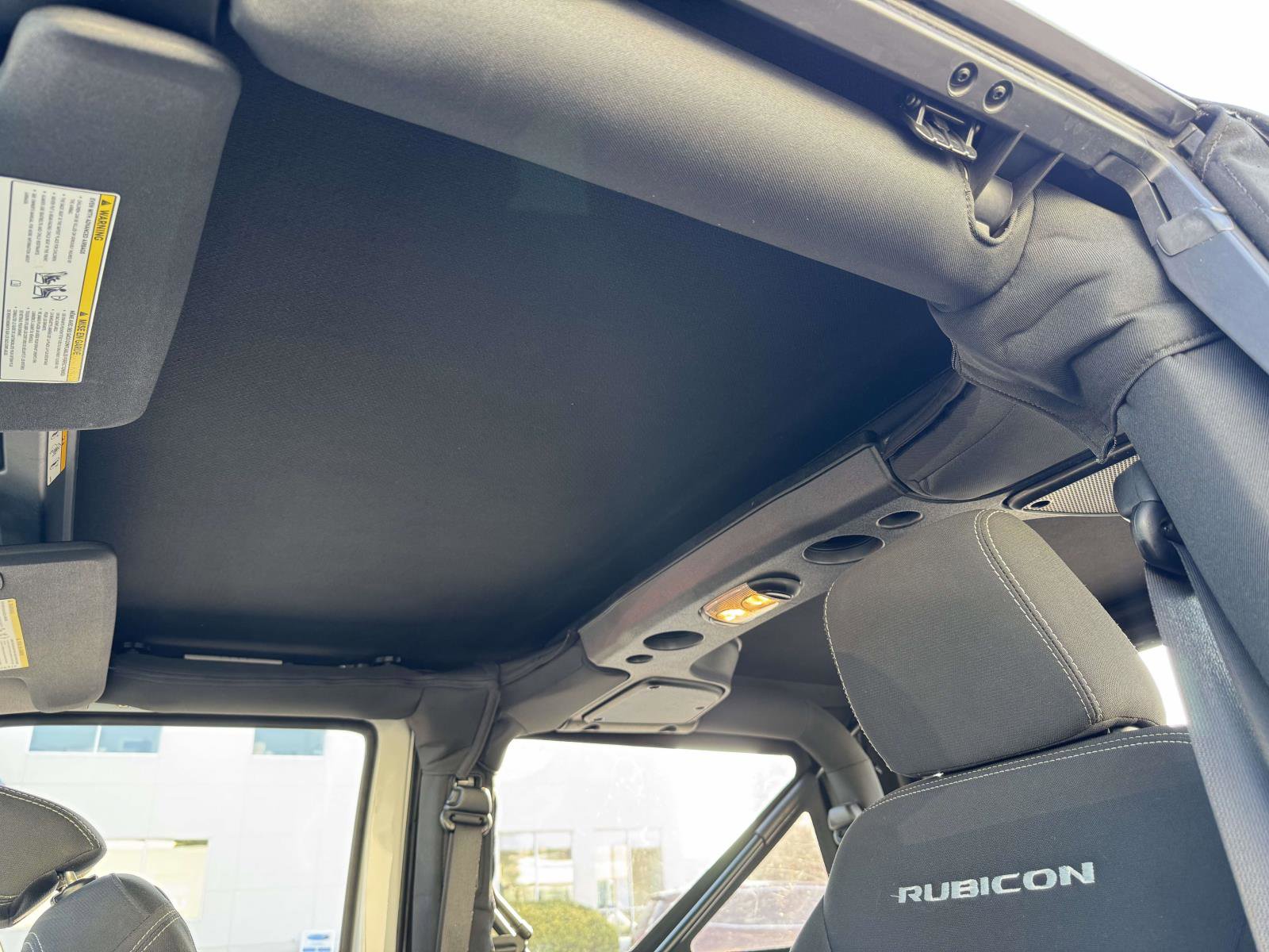 Used 2017 Jeep Wrangler Rubicon w/ Power Convenience Group image 18