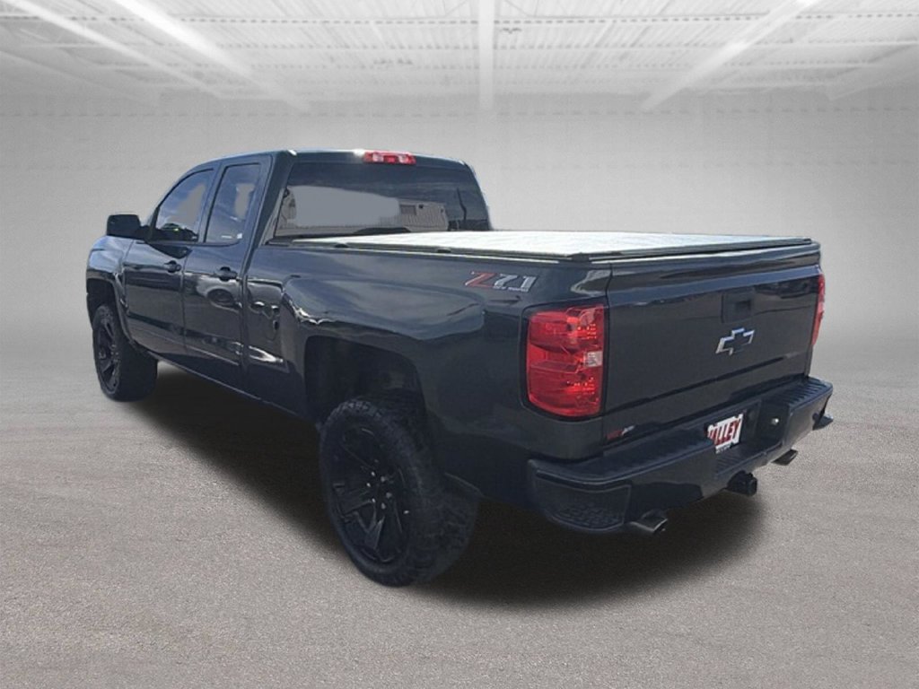 Used 2018 Chevrolet Silverado 1500 LT w/ All Star Edition AWD/4WD image 10