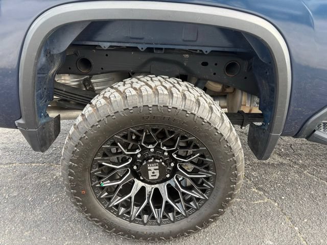 Used 2022 Chevrolet Silverado 2500 Custom w/ Custom Convenience Package AWD/4WD image 5