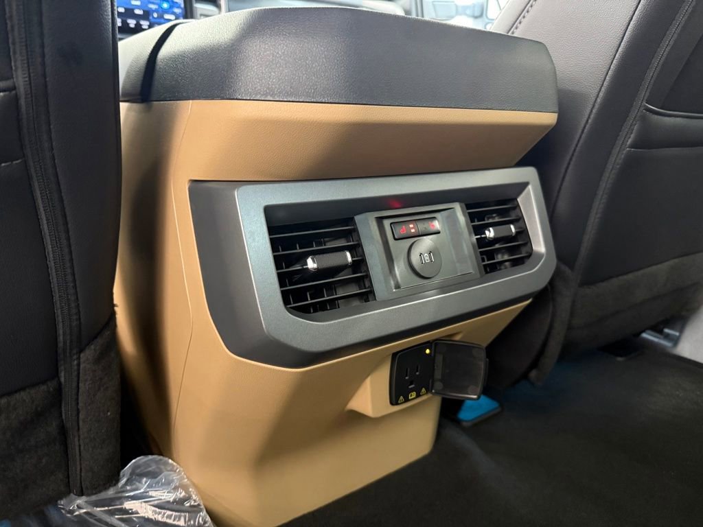 New 2026 Ford F250 Lariat w/ FX4 Off-Road Package image 19