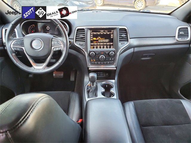 Used 2018 Jeep Grand Cherokee Altitude image 12