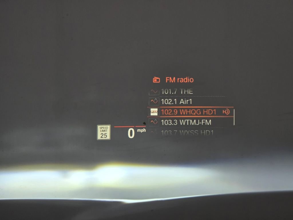 Used 2021 BMW M550i xDrive w/ Executive Package image 44