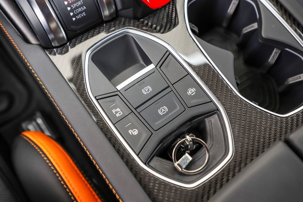 Used 2024 Lamborghini Urus S AWD/4WD image 34