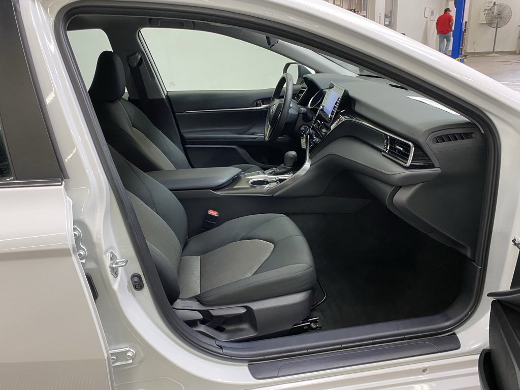 Used 2024 Toyota Camry LE image 42