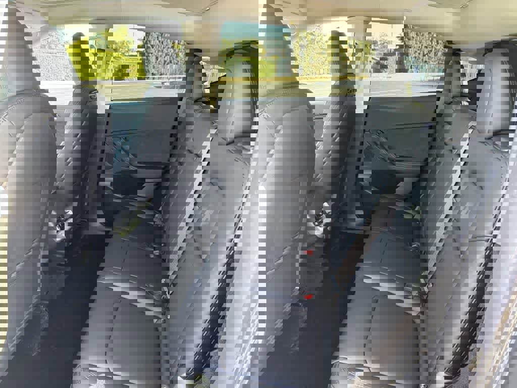 Used 2023 Tesla Model Y Performance image 29