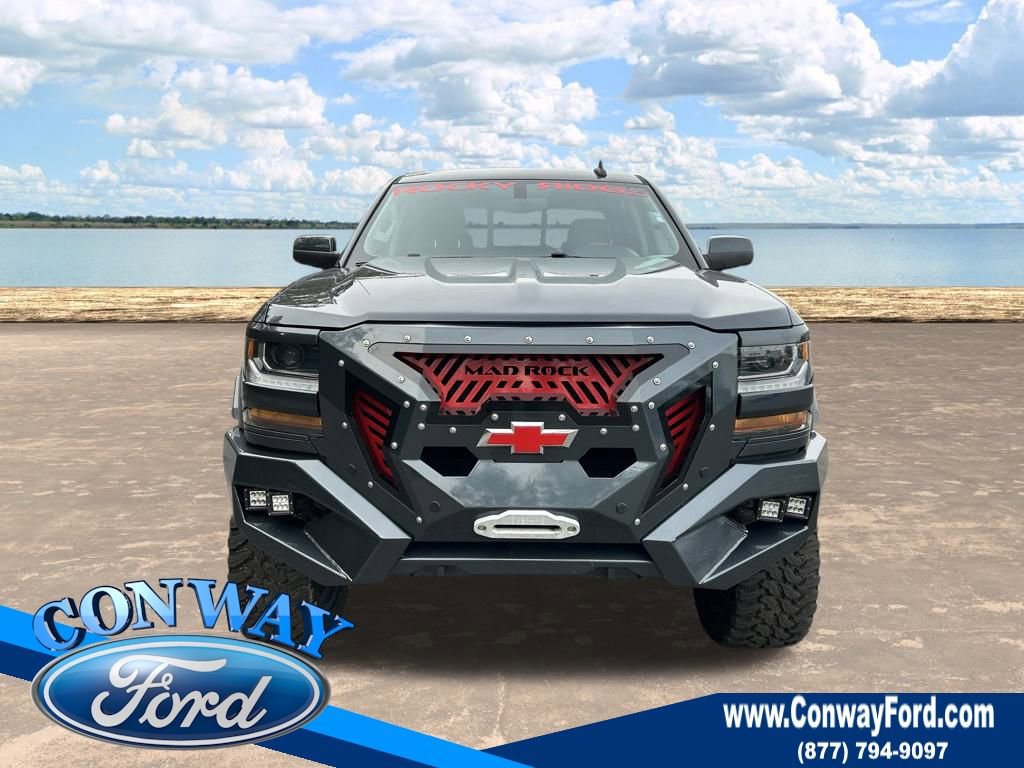 Used 2018 Chevrolet Silverado 1500 LT w/ All Star Edition image 12