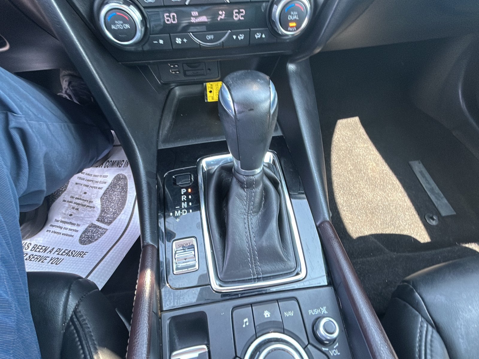 Used 2017 MAZDA MAZDA3 Touring FWD image 19