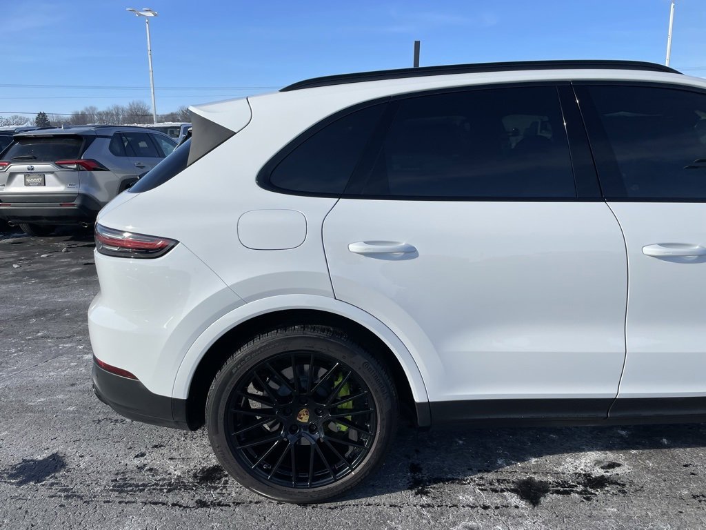 Used 2021 Porsche Cayenne Base image 35