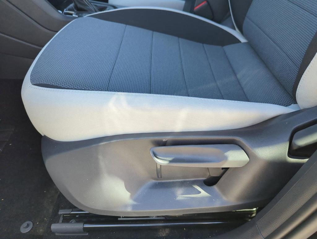 New 2026 Volkswagen Taos S image 31