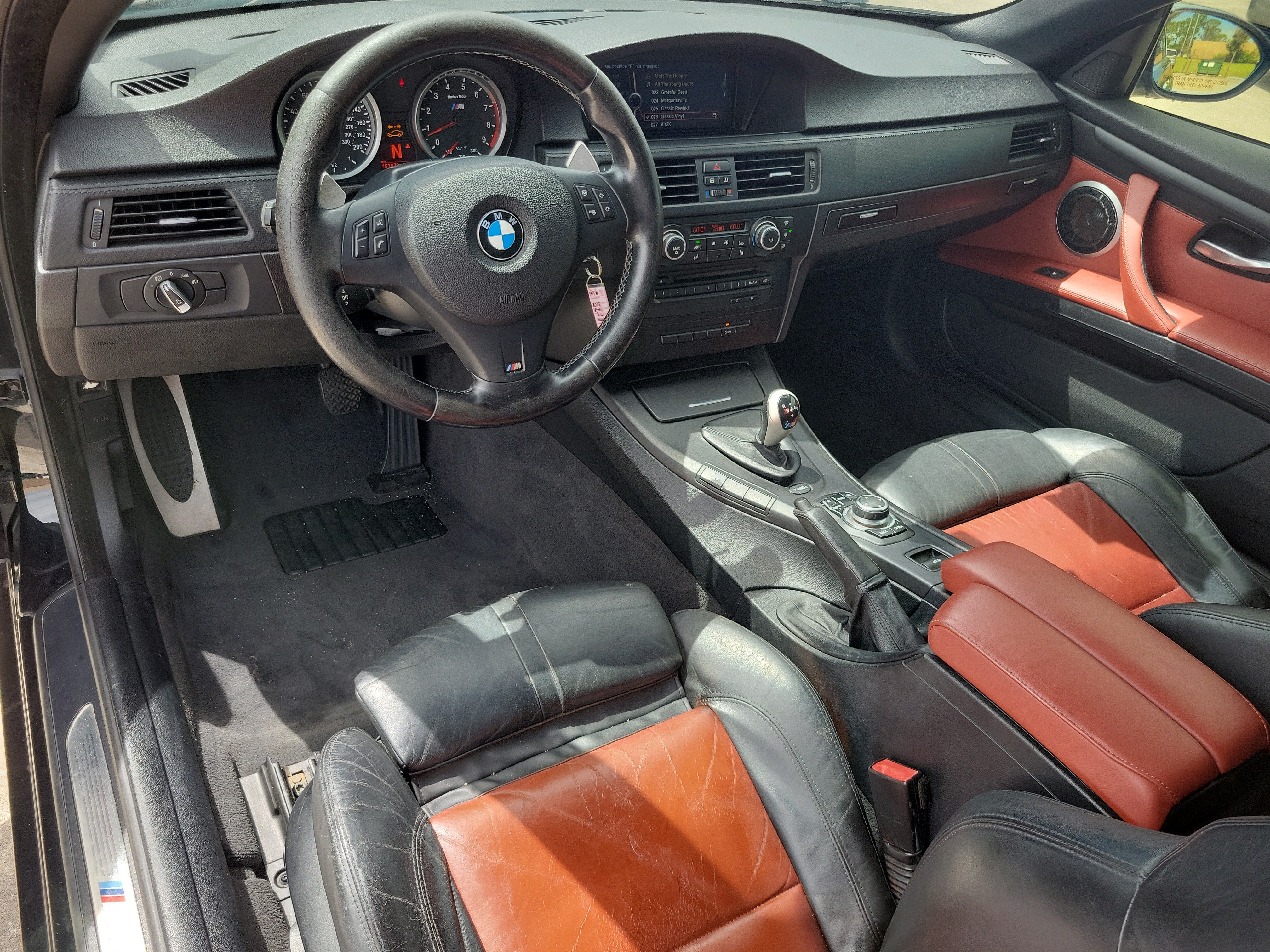 Used 2011 BMW M3 Convertible RWD image 12