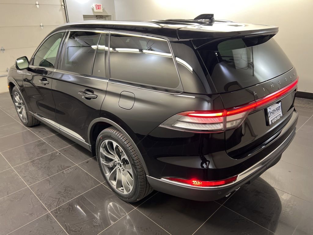 Used 2026 Lincoln Aviator Reserve image 4