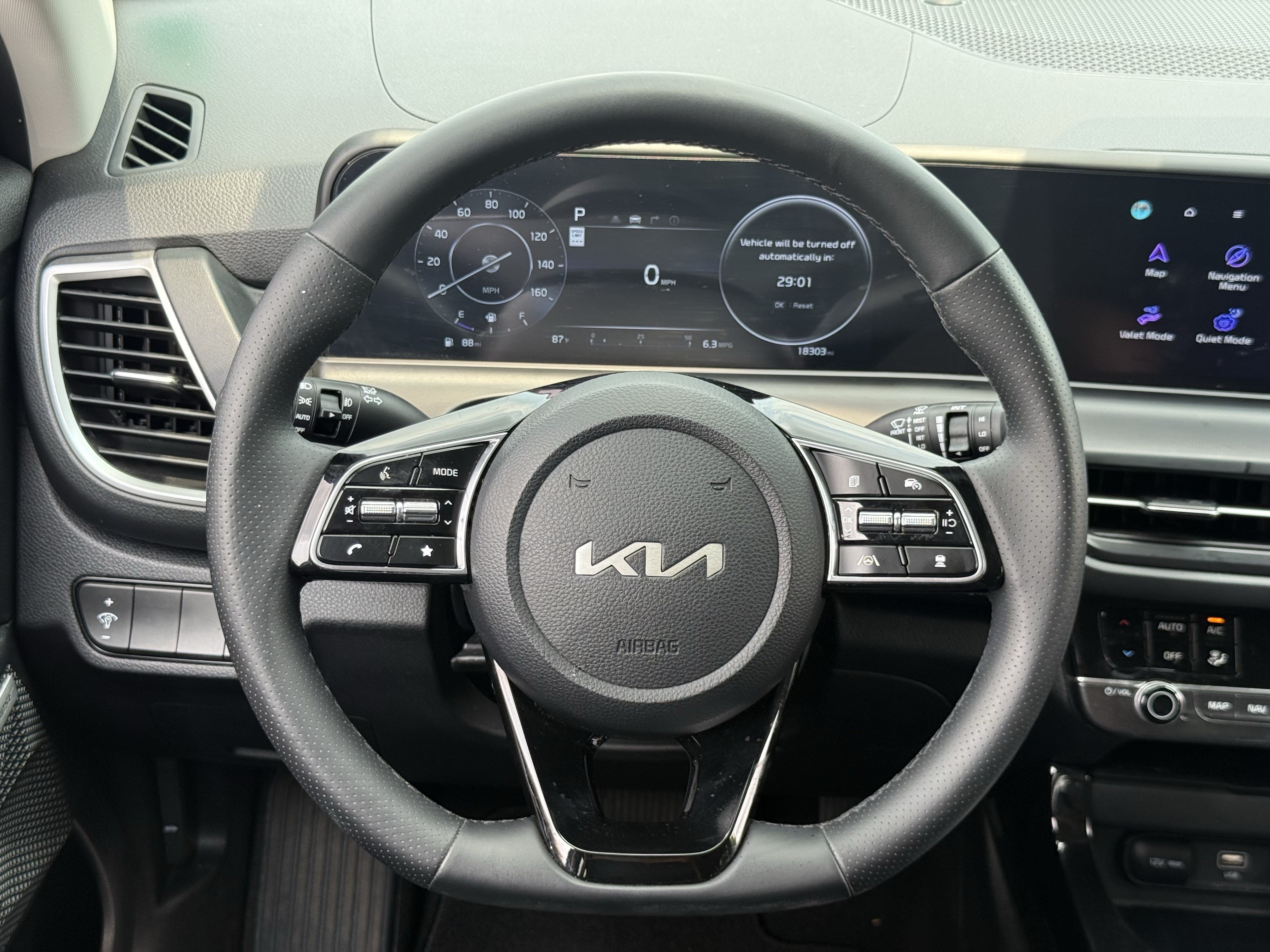 Used 2024 Kia Seltos SX w/ SX Sunroof Package AWD/4WD image 17