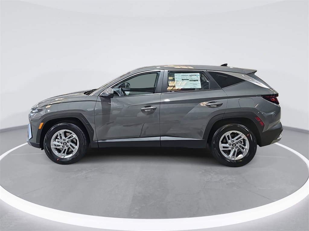 New 2026 Hyundai Tucson SE image 8