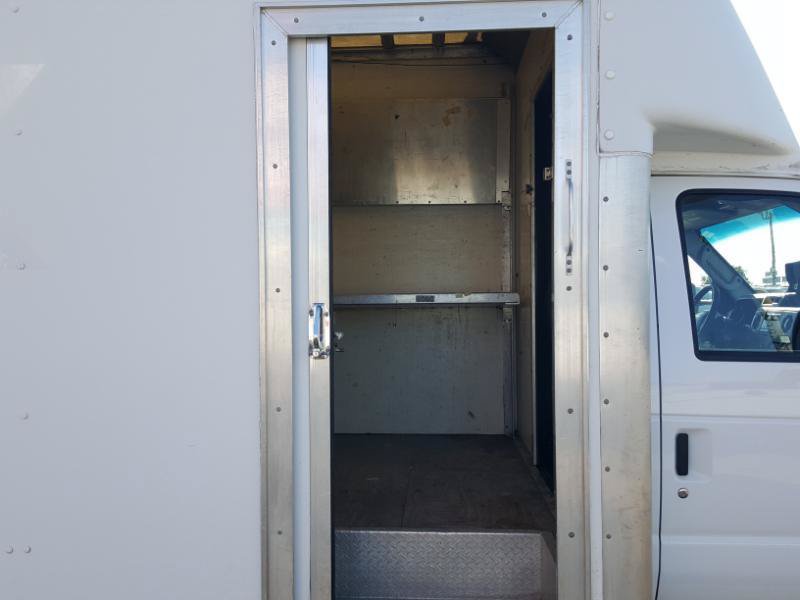 Used 2016 Ford E-450 and Econoline 450 Super Duty RWD image 12
