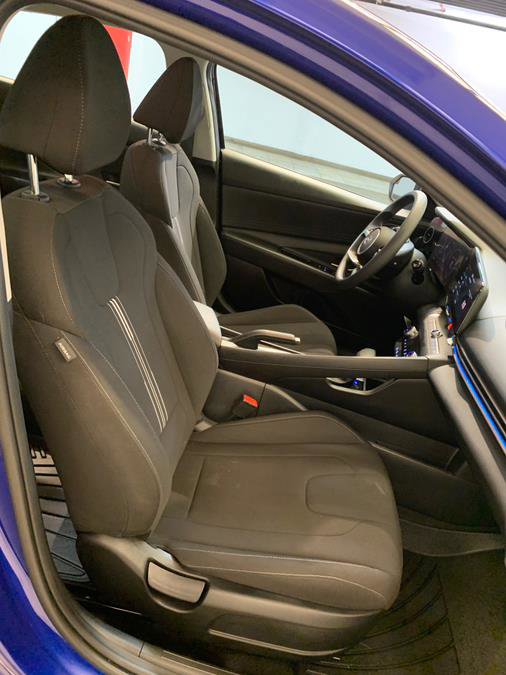 Used 2024 Hyundai Elantra SEL image 47