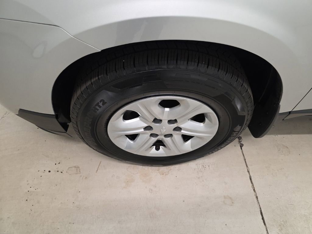 Used 2015 Chevrolet Traverse LS AWD/4WD image 2