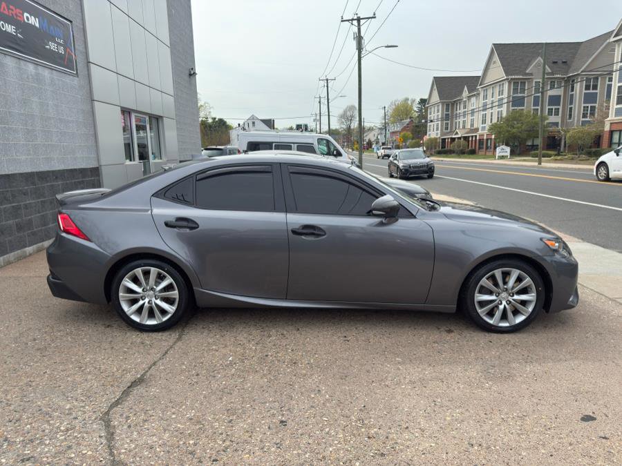 Used 2016 Lexus IS 300 AWD image 8