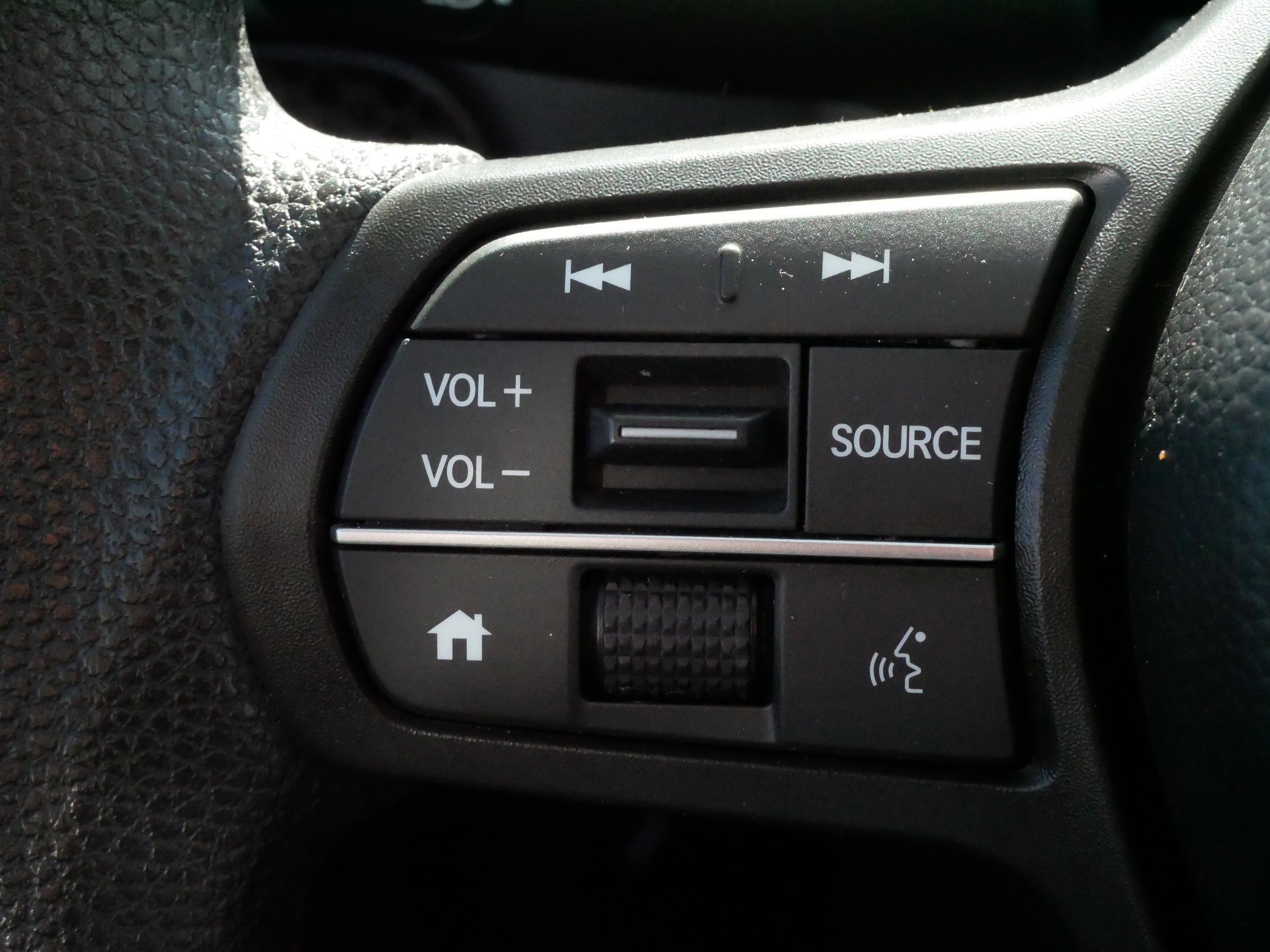 Used 2023 Honda HR-V LX image 27