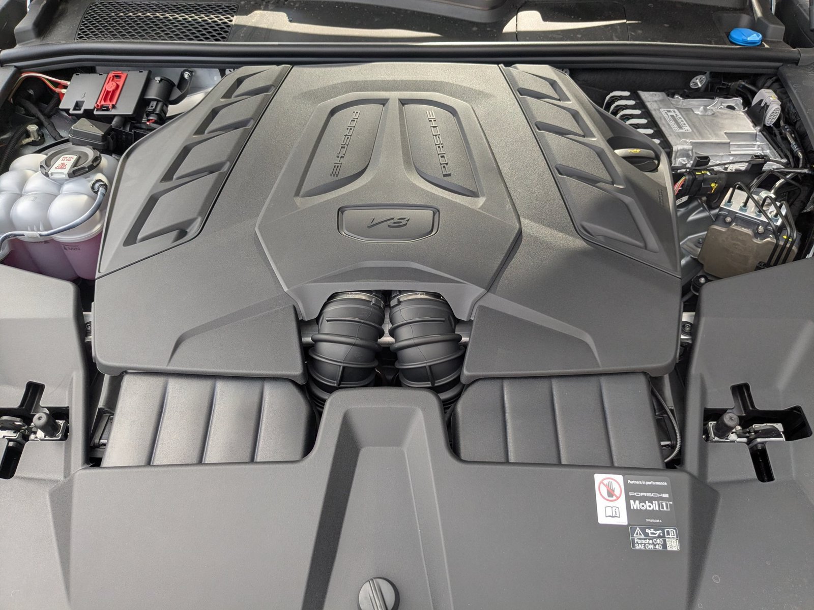 New 2026 Porsche Cayenne GTS AWD/4WD image 29