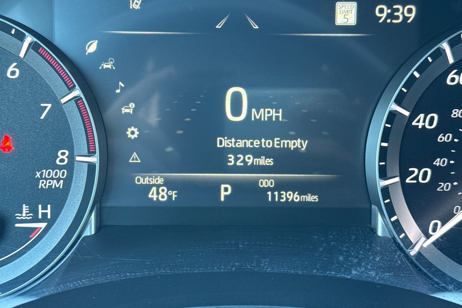 Used 2025 Toyota Highlander LE image 42