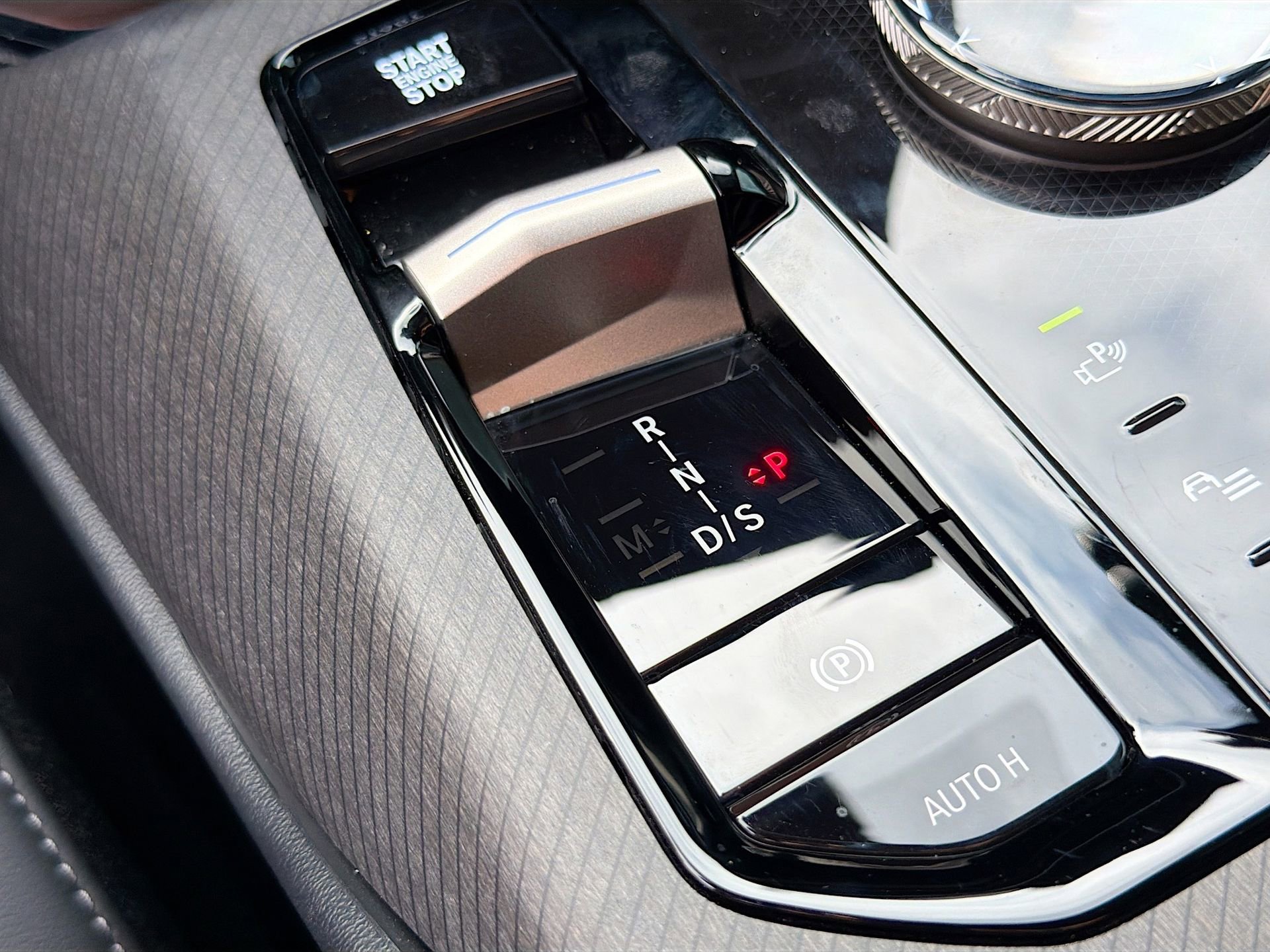 Used 2025 BMW X3 xDrive30i w/ Premium Package image 29