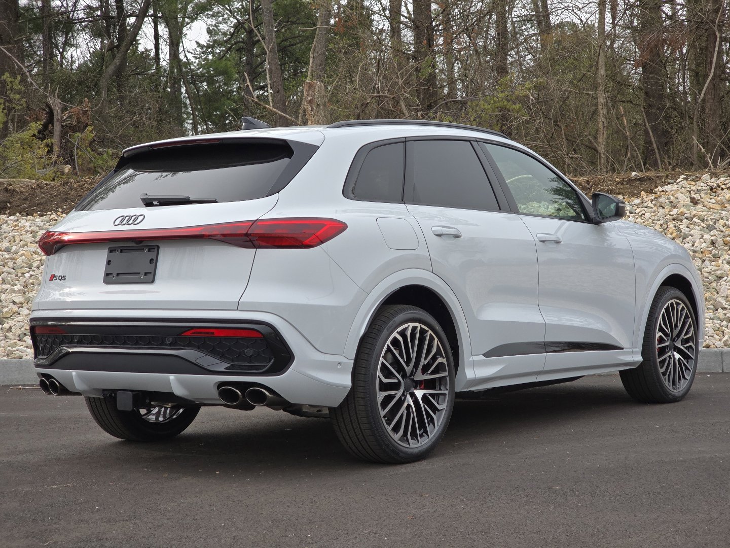 New 2026 Audi SQ5 Premium Plus image 27