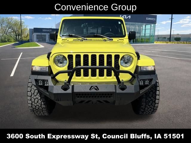Used 2023 Jeep Gladiator Sport AWD/4WD image 10