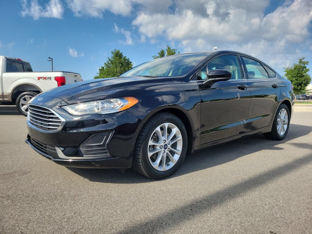 Certified 2020 Ford Fusion SE FWD image 2