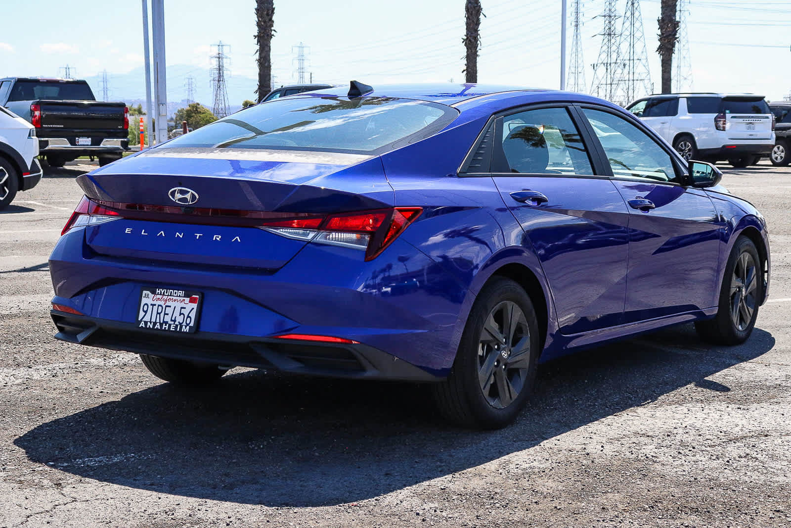 Used 2022 Hyundai Elantra SEL FWD image 7