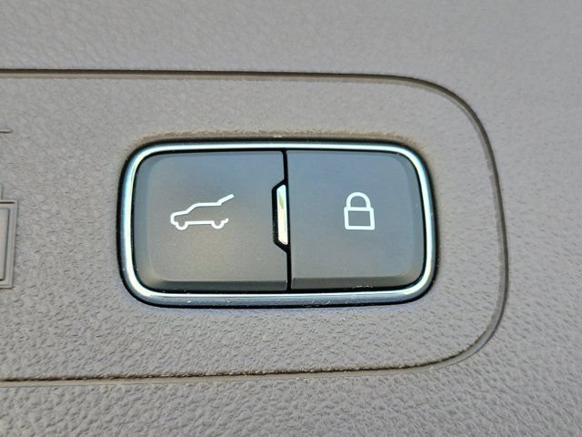 Certified 2024 Lincoln Aviator Reserve w/ Equipment Group 201A RWD image 13