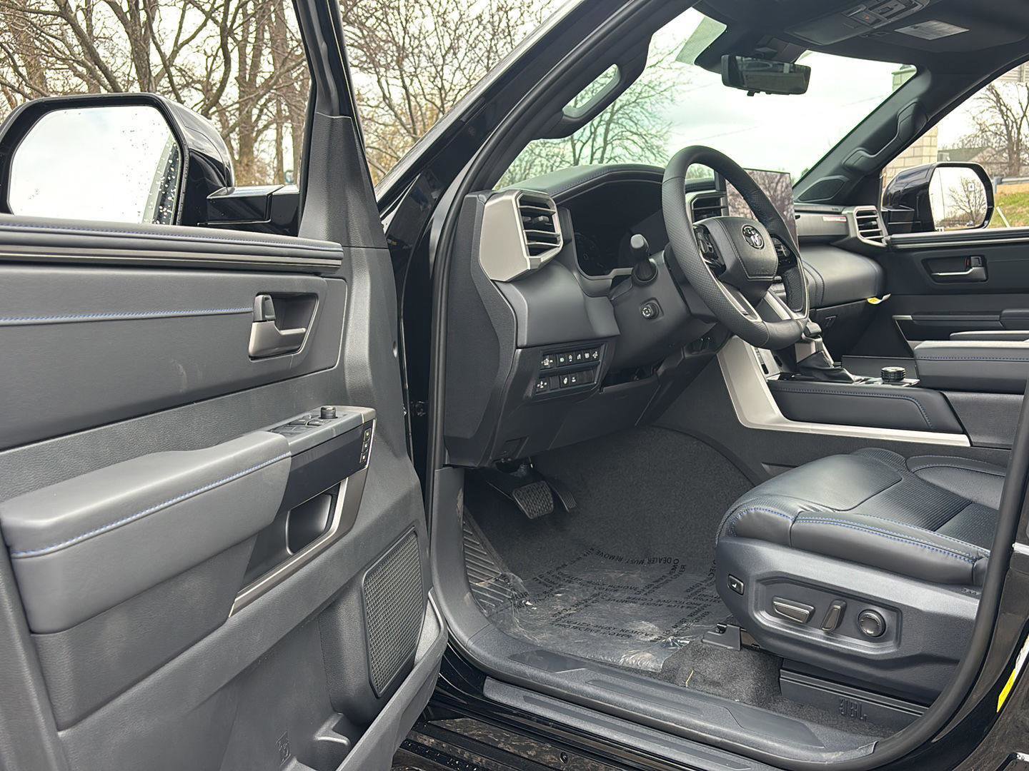 New 2026 Toyota Tundra Platinum AWD/4WD image 4